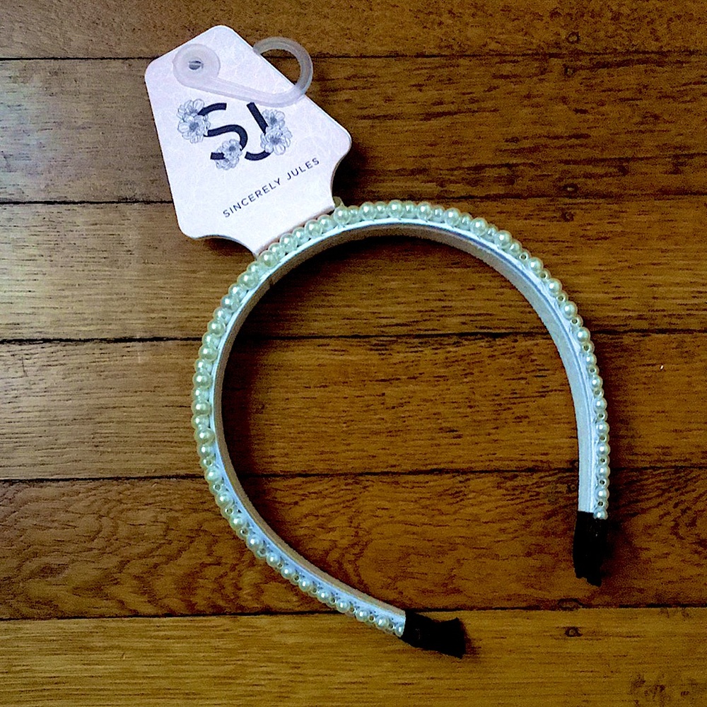 Sincerely Jules Pearl Headband NWT